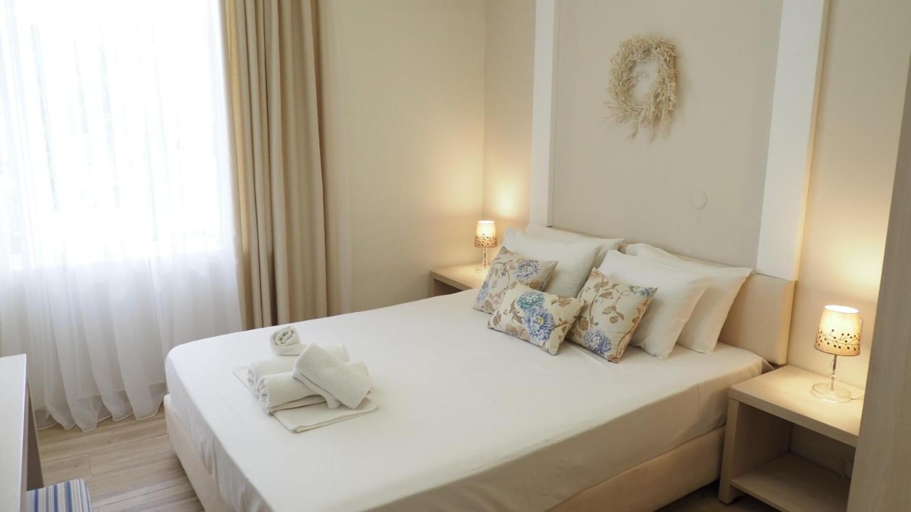 Leonidas Apartments And Suites 莫拉卡里瓦 外观 照片